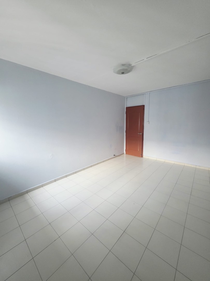 (Category: ) located in . Submitted by dohomes (Listing ID 1449964606, Image 1). Description: .