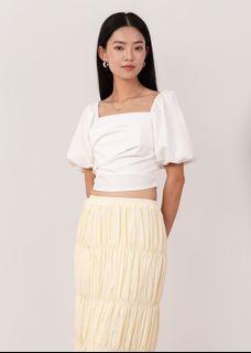 (Category: ) located in . Submitted by beau-tifulcloset (Listing ID 1449999759, Image 1). Description: .