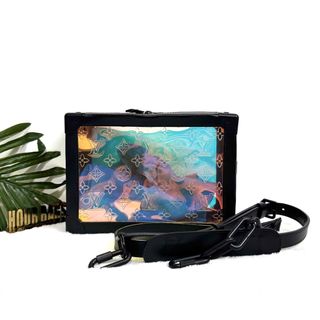 (Category: ) located in . Submitted by hourbags (Listing ID 1449986448, Image 1). Description: .