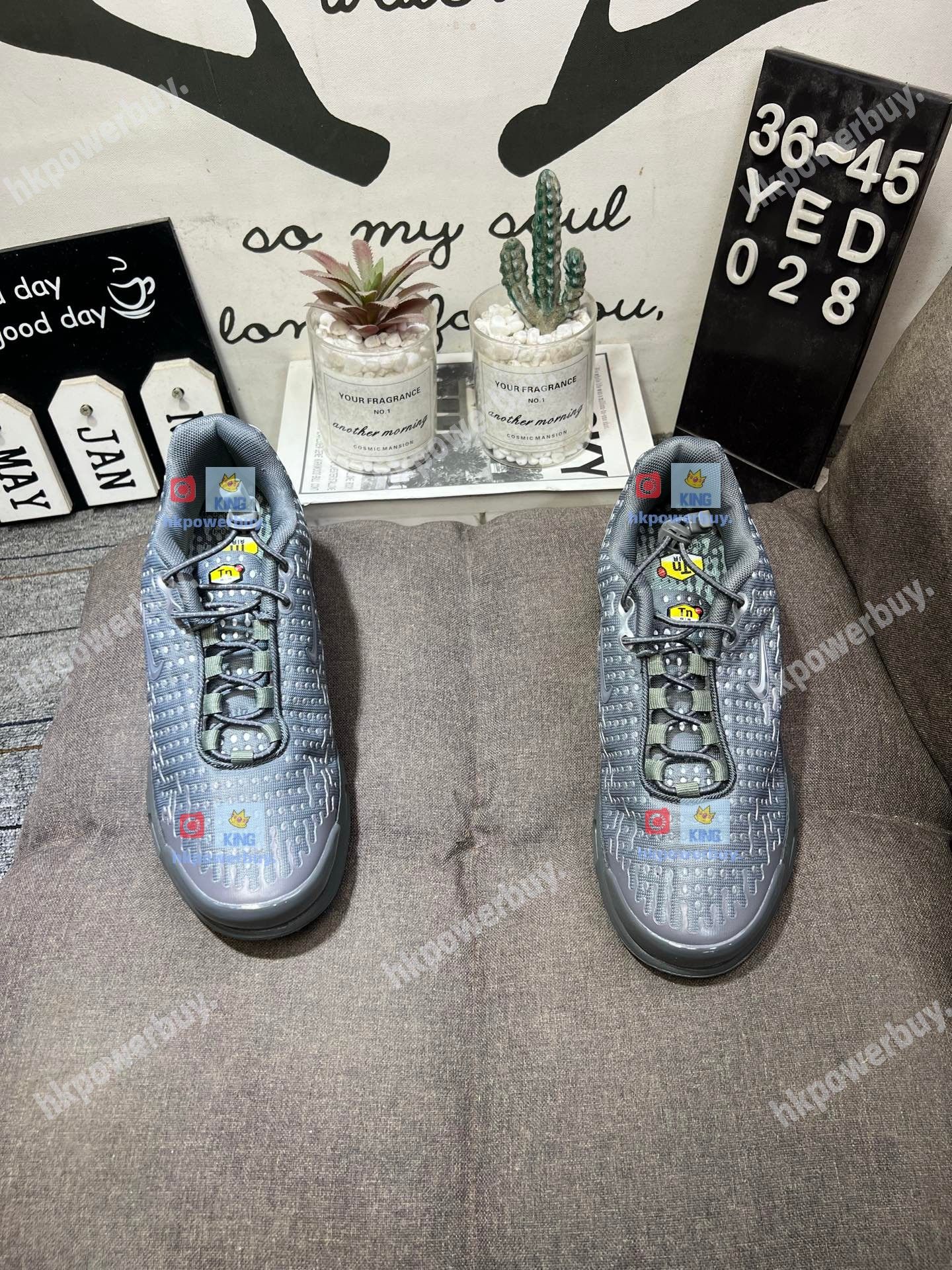 新款 Nike耐克25新款MAX PLUS公路專業跑步鞋YED028 認準hkpowerbuy.賣家 波鞋 運動鞋 跑步鞋 休閒鞋 （分類：波鞋）位於 Hong Kong。 由 hkpowerbuy. 提交（商品編號 1449999828，圖片 2）。簡介： 。