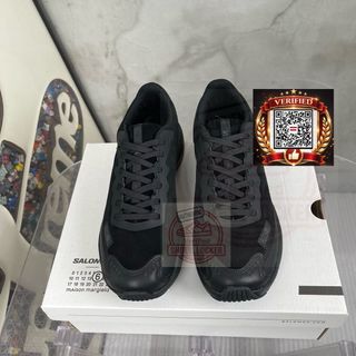 (Category: ) located in . Submitted by shoes.locker (Listing ID 1449967996, Image 1). Description: .