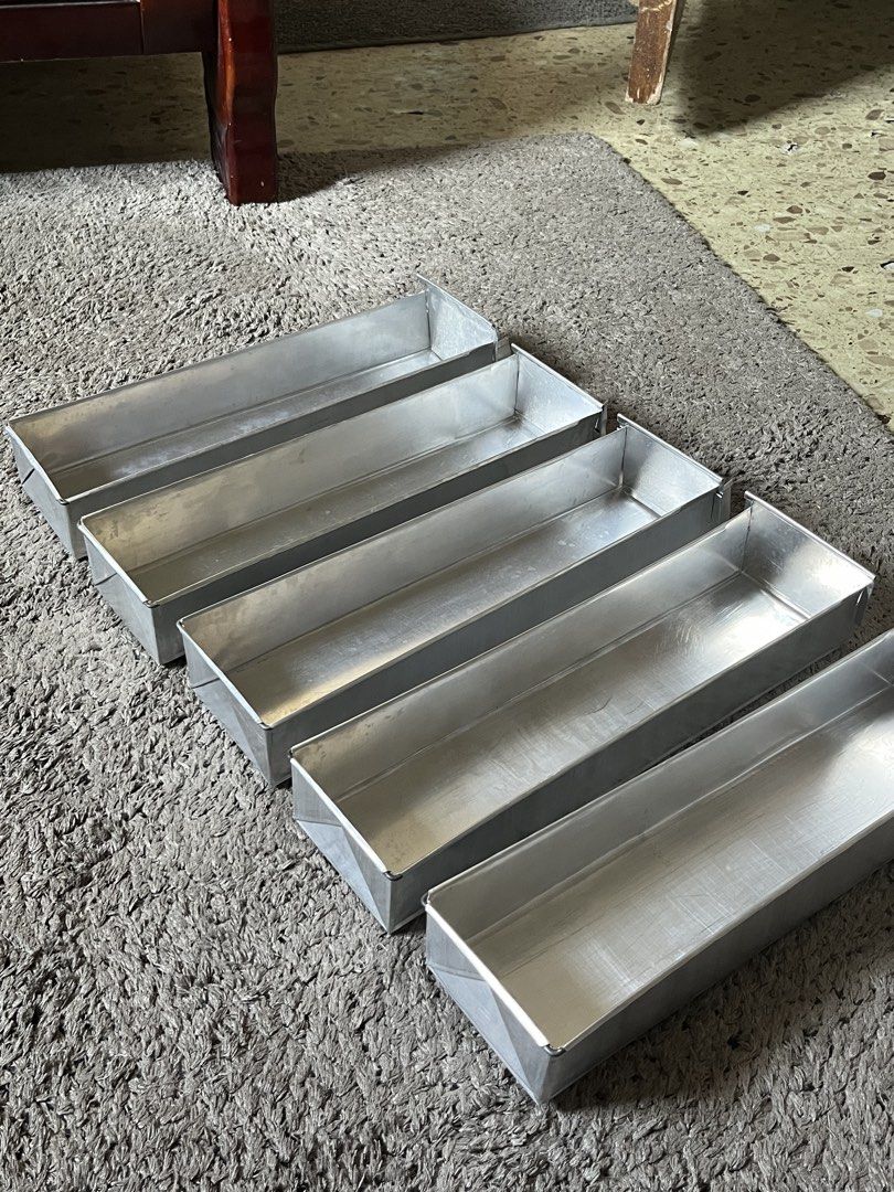 Aluminum pans for tiramisu (Category: Bakeware) located in Bulacan. Submitted by leonardoparungaoii. (Listing ID 1449959513, Image 3). Description: Tiramisu pans 2x lang nagamit Set of 5 for 600 .