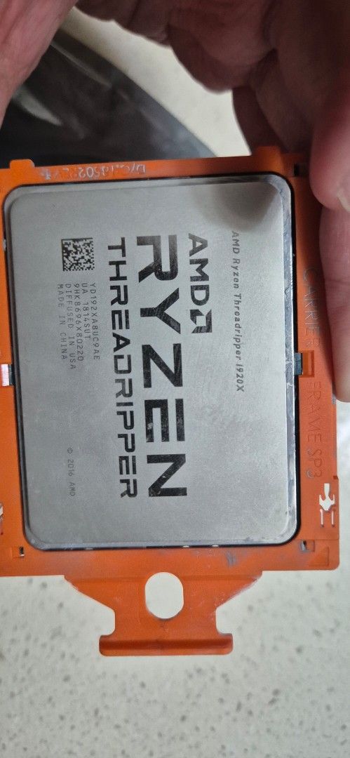 AMD Threadripper 1920X CPU (Category: Computer Parts) located in Singapore. Submitted by caspycat (Listing ID 1449979943, Image 1). Description: 12C/24T @ 3.5Ghz Base, 4GHz boost Pulled from old workstation.