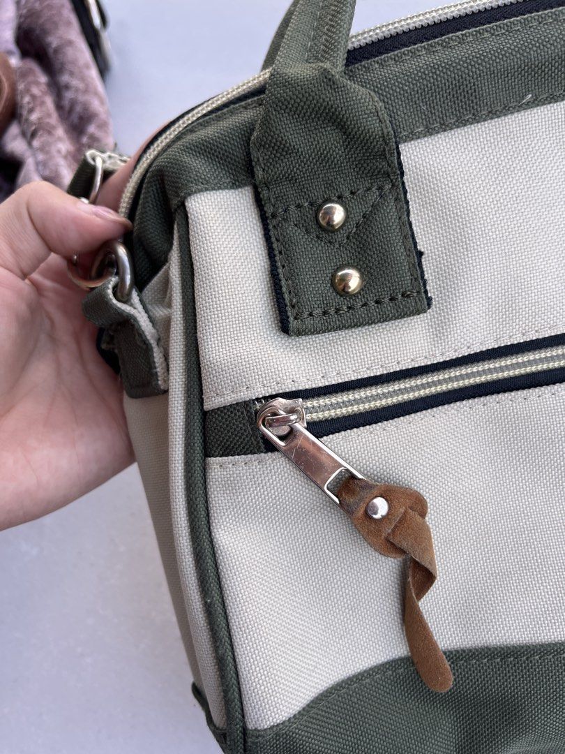 Anello Canvas Crossbody Bag Green (Category: Cross-body Bags) located in Taytay. Submitted by rb.tereze (Listing ID 1450005719, Image 3). Description: Anello Canvas Crossbody / Sling Bag Green and brown colorway rfs: major declutter 🛖 loc: Taytay, Rizal ✴️ mop: GCash, BDO, BPI, Seabank 🪽 mod: Gogo Xpress 85PHP for MM/lalamove .