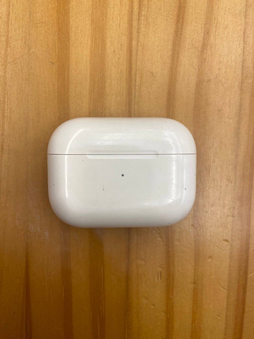 Apple AirPods Pro (1st Gen) with Charging Case (Category: Earphones) located in Pasig City. Submitted by crossovervault (Listing ID 1450062386, Image 2). Description: - Apple AirPods Pro - Includes charging case - Right ear is defective - Good battery life - Minor cosmetic scuffs on charging case (normal wear) - Earbuds are clean - Selling due to upgrade.
