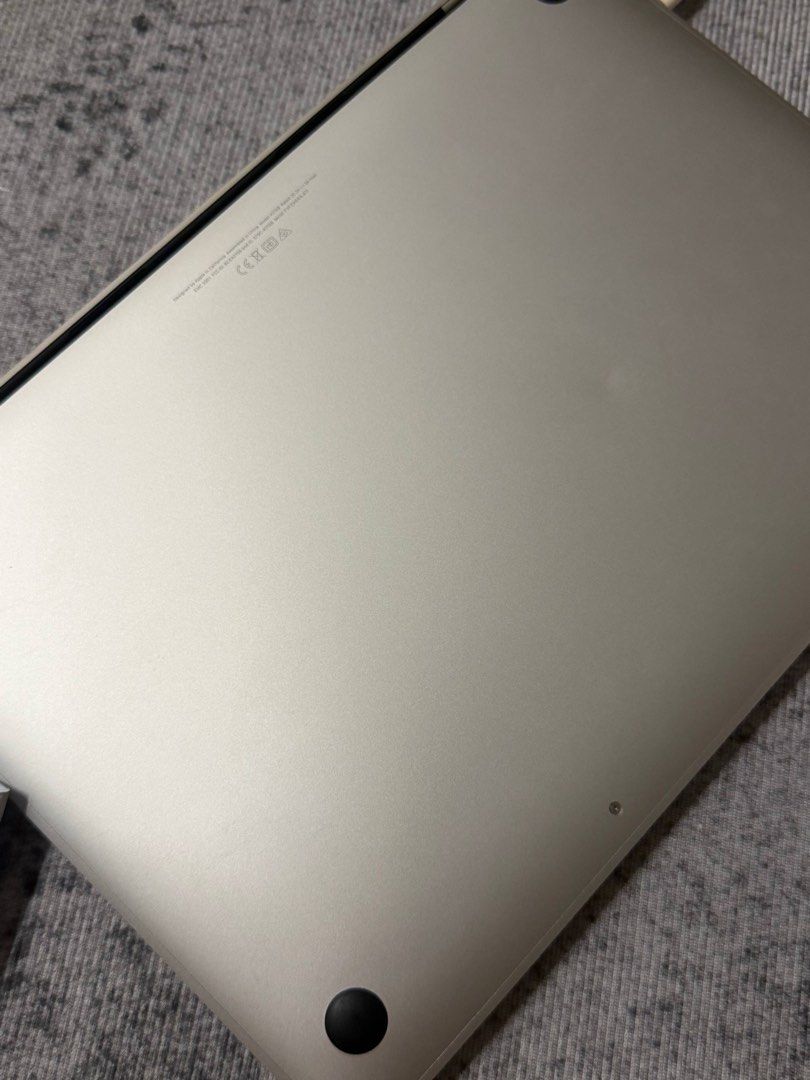 Apple MacBook Pro 13-inch 2019511215237239285761