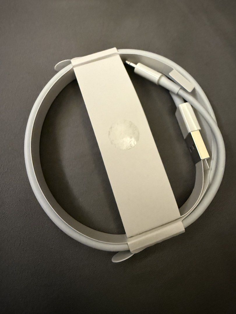 Genuine Apple USB-A to Lightning Cable511072127199498241