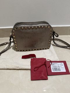 (Category: ) located in . Submitted by reluxe.sg (Listing ID 1450100603, Image 1). Description: .