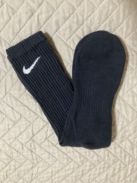 Authentic Brand-new Nike Athletic Black Crew Socks 1 Pair (Category: Socks) located in Paranaque City. Submitted by vanitelab (Listing ID 1449967716, Image 2). Description: Authentic and Brand-new NIKE Athletic Crew Socks 1 pair only Product Description: Moisture-wicking cotton helps keep feet dry and comfortable Reinforced Heel and toe for enhanced durability Supportive fit with arch compression Sock Size: Men’s 8-12 Color: Black with White swoo