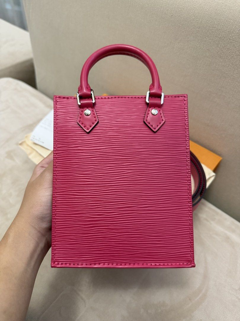Authentic Louis Vuitton Petit Sac Flat MICROCHIPPED (Category: Luxury Bags & Wallets) located in Manila. Submitted by maria_2326 (Listing ID 1450040937, Image 3). Description: Louis Vuitton Petit Sac Flat Epi Leather Microchipped Guarantee Authentic Inclusions: Box Dust Bag Store Receipt Original Sling Location: Manila/QC.