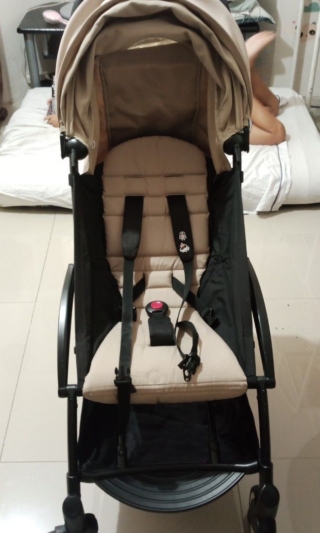 Babyzen yoyo+ stroller (Category: Strollers) located in Cavite. Submitted by rhea_023 (Listing ID 1450078512, Image 2). Description: preloved babyzen yoyo+ yoyo2 stroller made in italy.