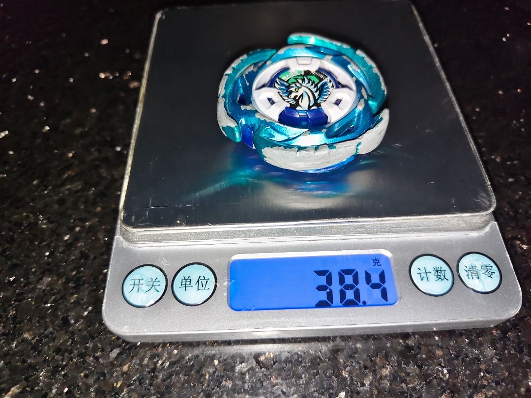 Beyblade X 實戰成色藍空力天馬 （分類：動作及對戰玩具）位於 Hong Kong。 由 nameless12014 提交（商品編號 1450099362，圖片 3）。簡介： 僅上蓋，較高重量，有明顯使用痕跡，可面交/順豐到付，歡迎自行出價。