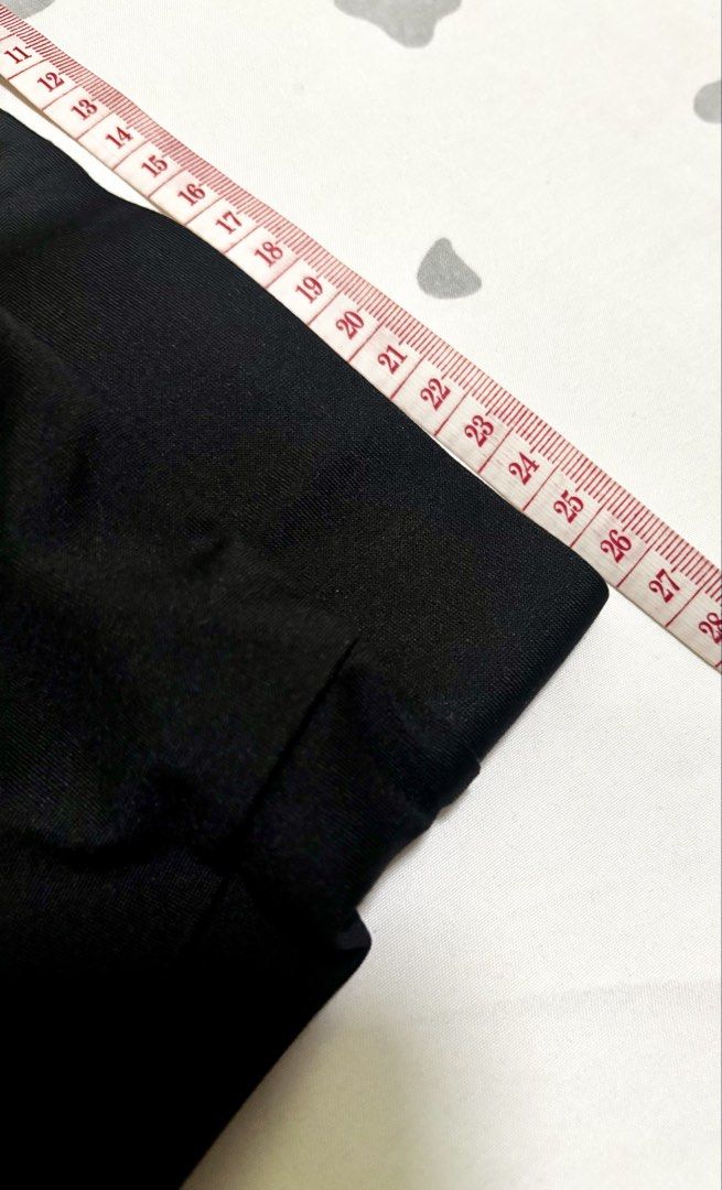 Black Gymnastics Shorts with IU Logo (Category: Babies & Kids Fashion) located in Quezon City. Submitted by pipsqueakscorner (Listing ID 1450013069, Image 3). Description: - Black biker shorts - Small IU logo on left hip - Stretchy and comfortable material - Elasticated waistband for a secure fit - Ideal for workouts, gym, or casual wear - Measurements available in photos Fits 8 years Old.