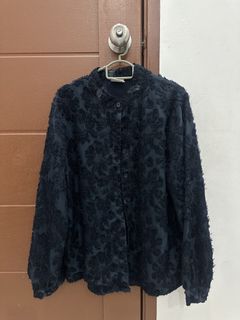 (Category: ) located in . Submitted by dinascloset_ (Listing ID 1450110154, Image 1). Description: .