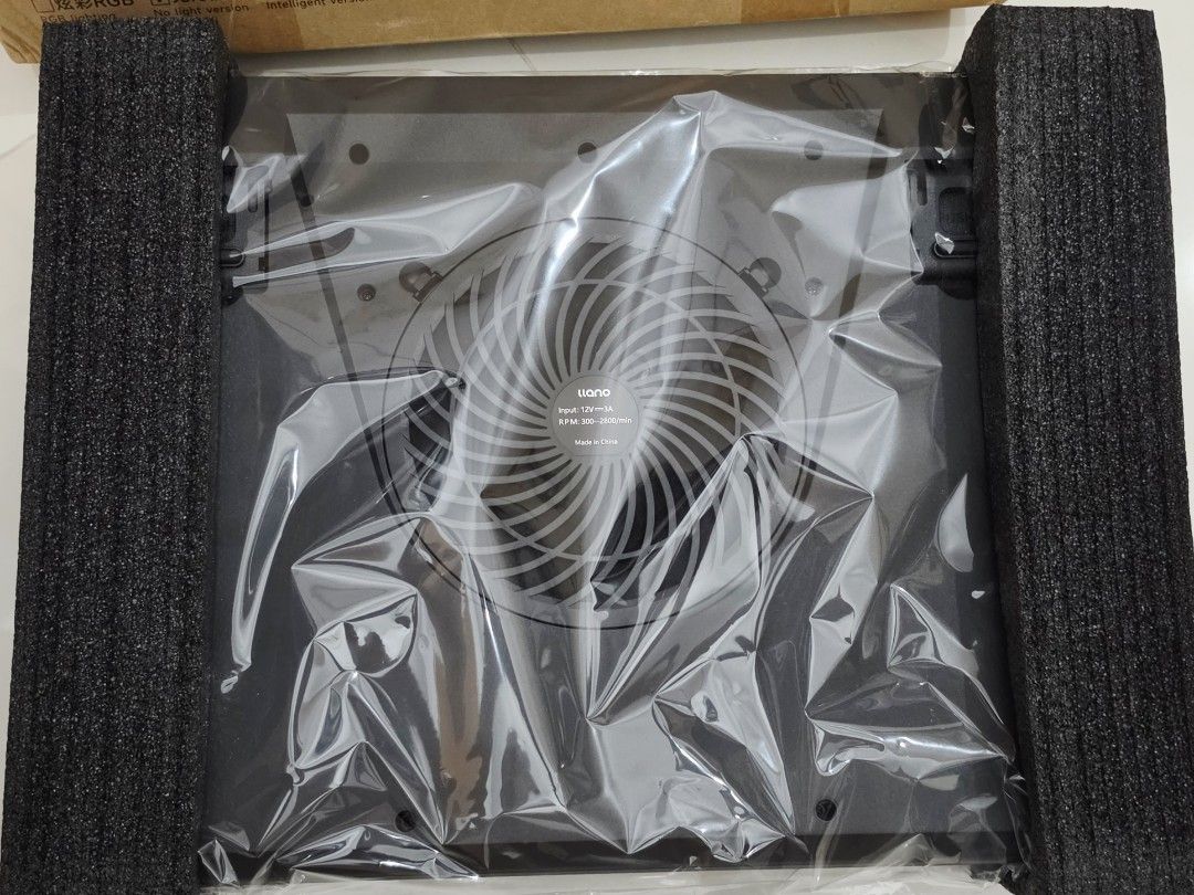 BNIB Llano Cooler Master Laptop Cooler with Fan