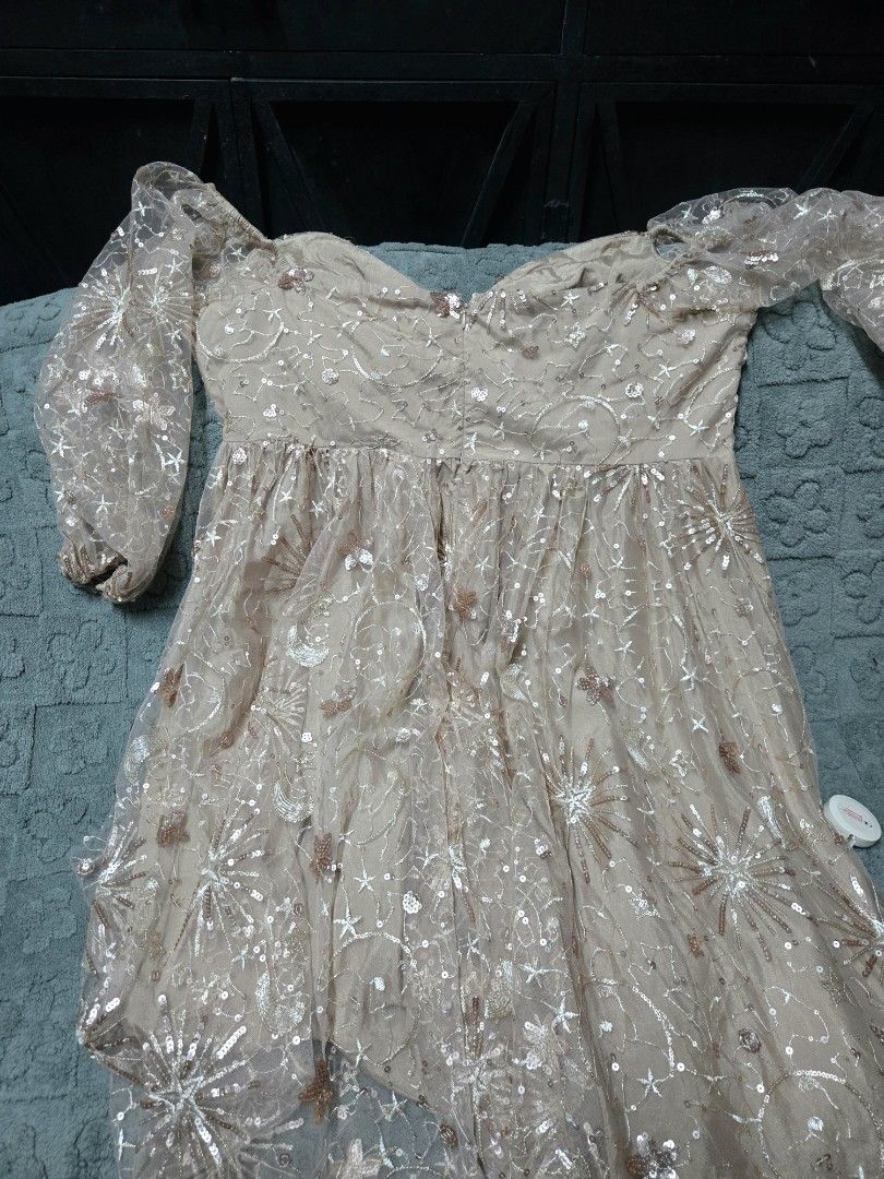Brown gown (Category: Dresses) located in Manila. Submitted by oki.ukay (Listing ID 1450067779, Image 1). Description: bust up to 50 length 42 in.