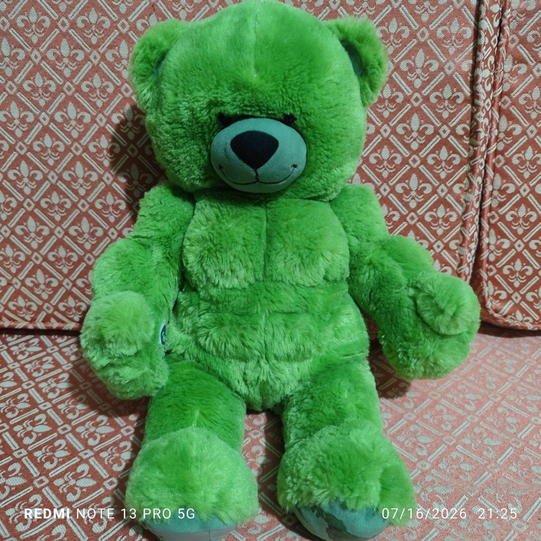 Build A Near Incredible Hulk 17" (Category: Action & Battle Toys) located in Manila. Submitted by buyybustt (Listing ID 1450084088, Image 1). Description: Good As New 17 inches color may vary due to lighting Dm for more Details.