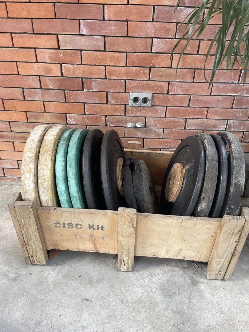 Bumper Plates w/ free Technogym Urethane Plates (Category: Weights & Dumbbells) located in Paranaque City. Submitted by newdeer_ab7b14 (Listing ID 1449958806, Image 2). Description: Bumper plates 15kgs pair yellow 10kgs pair green 15lbs black pair 10 lbs black pair Free: Tg pair of 10 and 20 kgs.