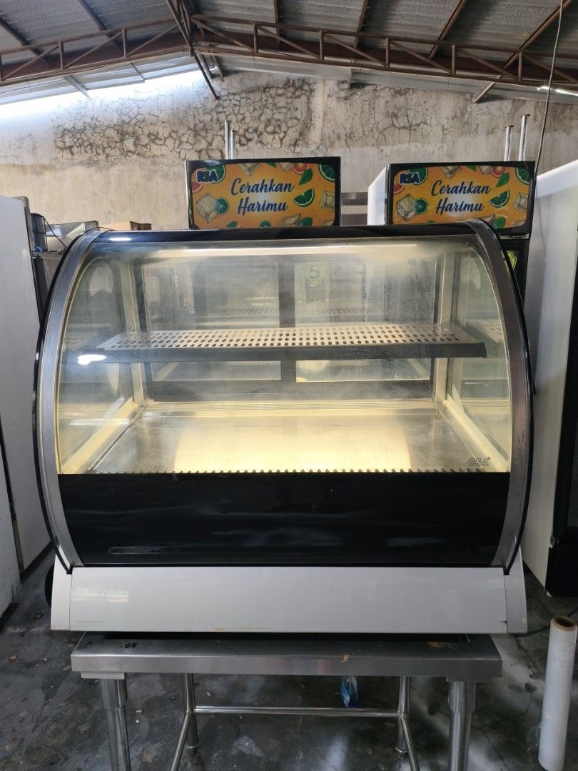 Cake showcase Merk GEA Uk 90×53×80 Mesin ori (Kategori: Kitchen & Appliances) berada di Tangerang. Dikirim oleh dapursakha_stainless (ID iklan 1450119002, Gambar 1). Deskripsi: Cake showcase Merk GEA Uk 90×53×80 Mesin ori Untuk Pertanyaan Dan Pemesanan bisa hubungi Nomor watsapp kami 083878876460.