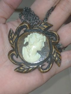 (Category: ) located in . Submitted by 2luv2shop (Listing ID 1450042550, Image 1). Description: .