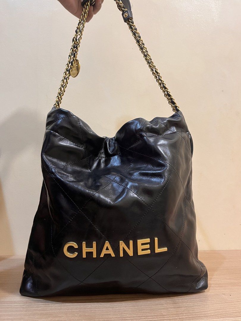 Chanel 22 (Category: Luxury Bags & Wallets) located in Cagayan de Oro. Submitted by zaybanlx (Listing ID 1449981445, Image 1). Description: .