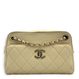 (Category: ) located in . Submitted by carousellluxury (Listing ID 1449790290, Image 1). Description: .