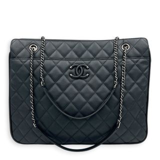 (Category: ) located in . Submitted by carousellluxury (Listing ID 1450031345, Image 1). Description: .