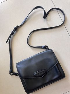 (Category: ) located in . Submitted by wellovedthrift (Listing ID 1450044551, Image 1). Description: .