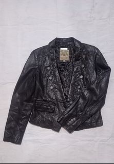 (Category: ) located in . Submitted by mbk.thrift (Listing ID 1450132844, Image 1). Description: .