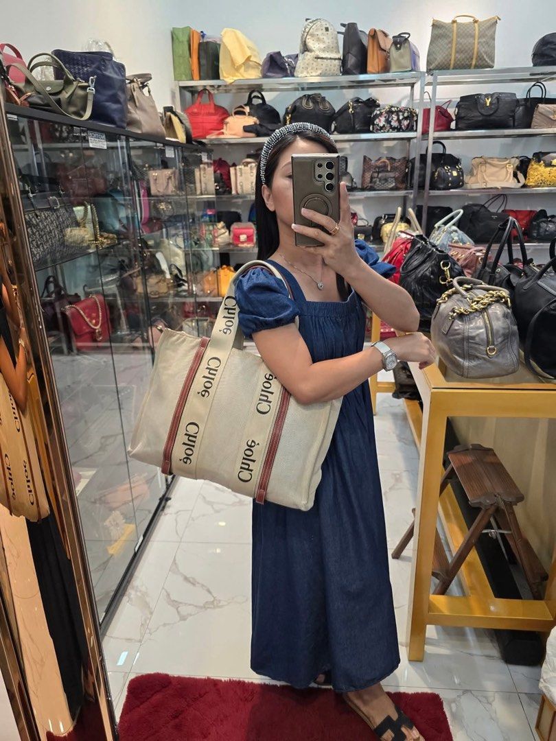 Chloe Woody Tote Authentic💯 (Category: Luxury Bags & Wallets) located in Davao. Submitted by preloveditems21davao (Listing ID 1450028648, Image 3). Description: Large size With generic dustbag.
