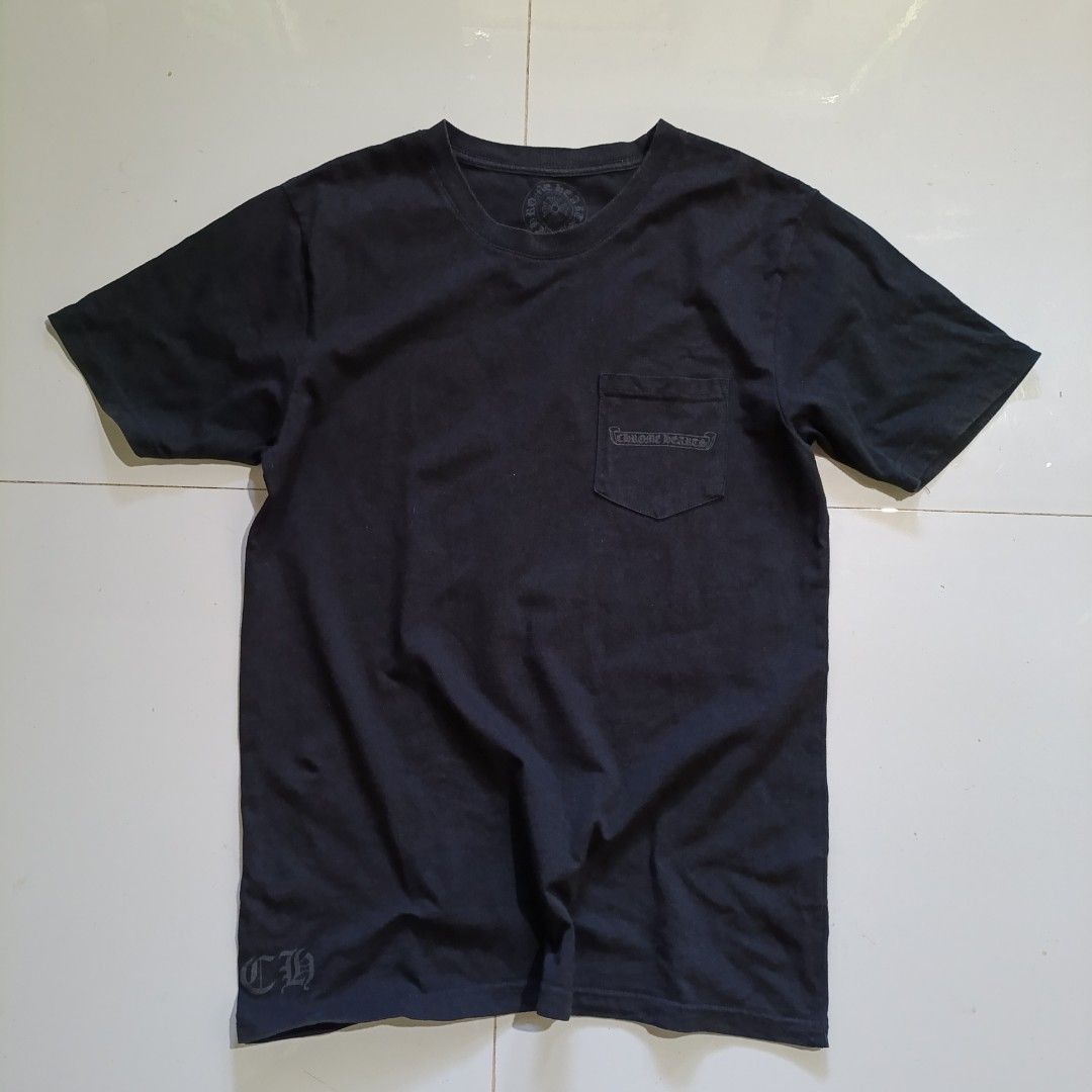 Chrome Hearts (Category: Tshirts & Polo Shirts ) located in Minglanilla. Submitted by thriftdig (Listing ID 1450061995, Image 1). Description: Chrome Hearts Medium 20X29 #carousell #chromehearts #vintage #streetwear #thrift.