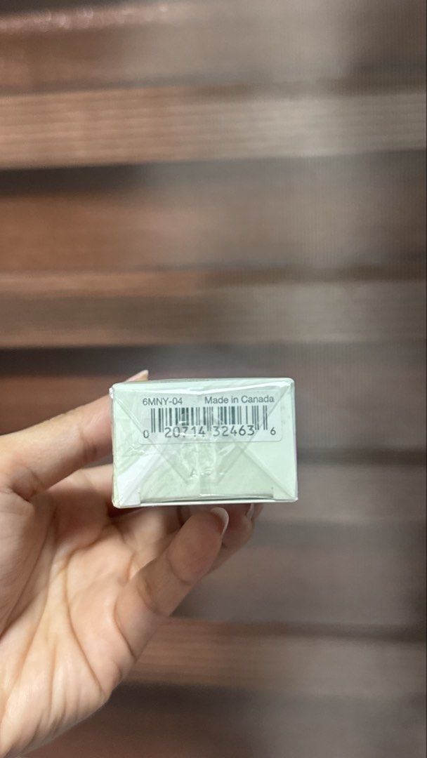 Clinique Even Better Makeup SPF 15 Foundation (Category: Makeup) located in Mandaluyong City. Submitted by shoppingmilesph (Listing ID 1450032708, Image 3). Description: ✅ Original and brand new Clinique 💯 ✅ Shade: CN 40 Cream Chamois w/ SPF 15 ✅ Ideal for: Dry Combination to Combination Skin ✅ Size: 30 ml / 1 fl. oz. ✅ Origin: Made in Canada.