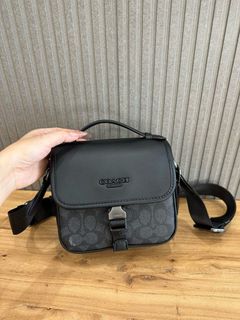 （分類：）位於 。 由 hkluxehk 提交（商品編號 1450020111，圖片 1）。簡介： 。