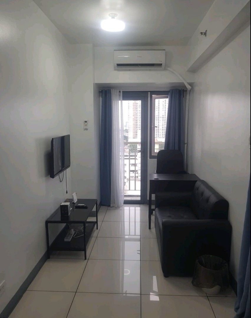 Coast Residences 1BR Condominium FOR RENT (Category: Apartments & Condos) located in Makati City. Submitted by ala265390 (Listing ID 1184094461, Image 1). Description: Please message me first here. 1 Bedroom Unit at Coast Residences Pasay. 15th Floor Area 28 Sqm. With Balcony. Fully Furnished. 2 split type Aircon. With shower heater. Open for rent next year! 1 advance payment + 1 deposit. Minimum 6 months contract.