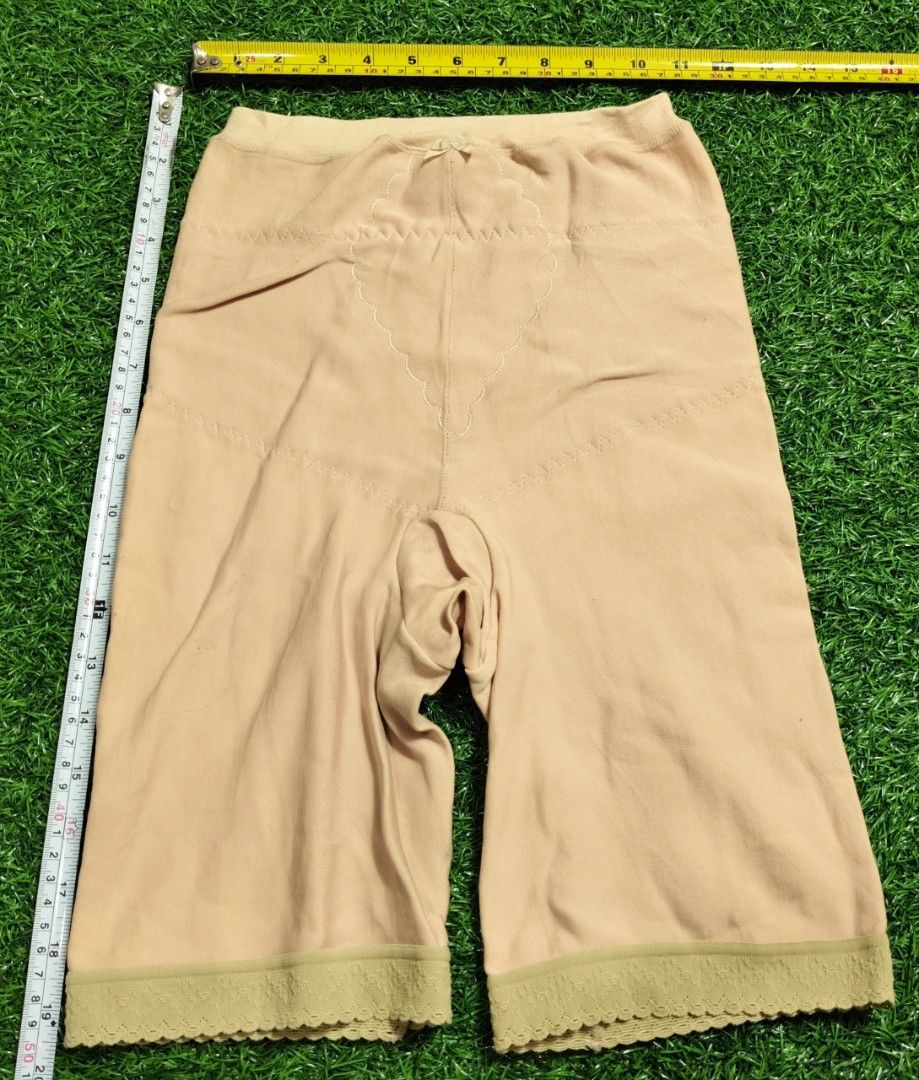 Code : 156 (Category: New Undergarments & Loungewear) located in Sungai Buloh. Submitted by Zirahh.BndleNightware (Listing ID 1450012041, Image 1). Description: 9/10.