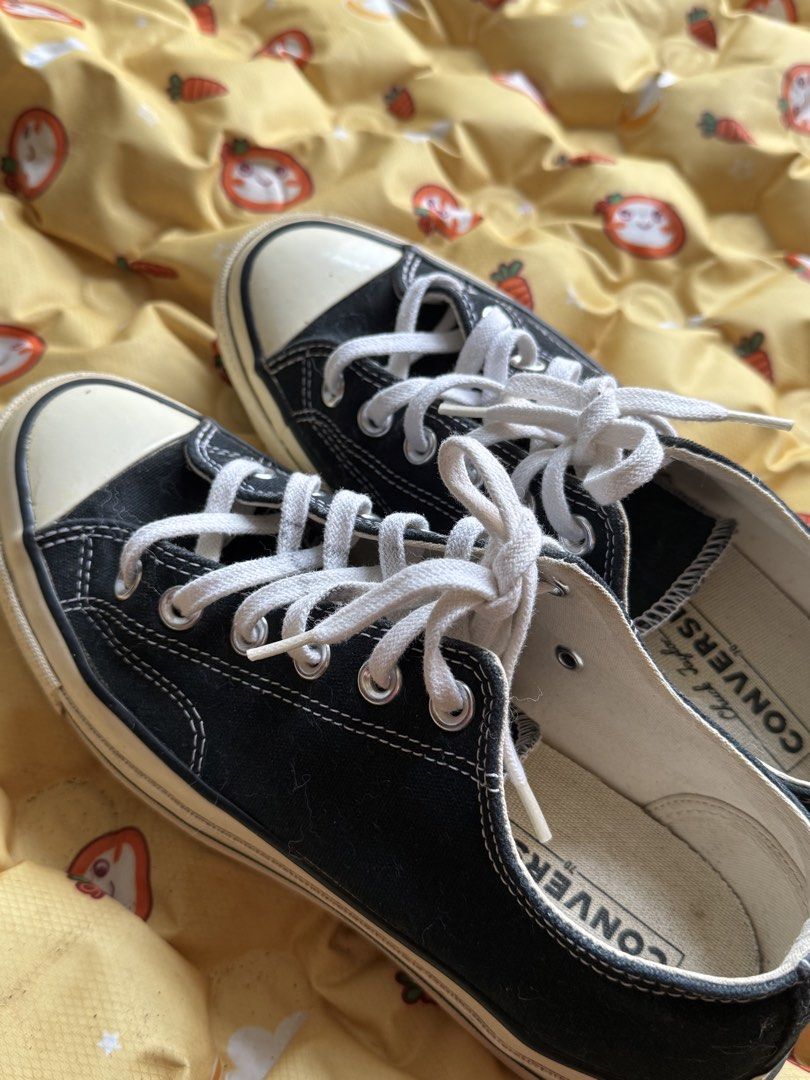Converse Chuck 70 (Category: Sneakers) located in Manila. Submitted by schellane_01 (Listing ID 1450004148, Image 3). Description: Converse Chuck 70 🪻Size: 6.5 Men’s / 8.5 Women’s 🪻Lightly used and stored for a long time. 🪻Lace has black stains that couldn’t be removed after washing. 🪻No box. Slightly negotiable. PM your offers..