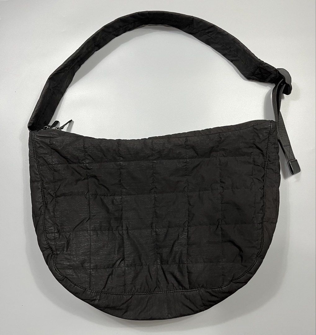 COS - Quilted - Crossbody Bag (Category: Sling Bags) located in Taguig. Submitted by chicpicked (Listing ID 1450030767, Image 1). Description: COS - Quilted - Crossbody Bag Authentic Excellent condition No flaws 1,500.