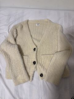 (Category: ) located in . Submitted by bryna (Listing ID 1450111973, Image 1). Description: .