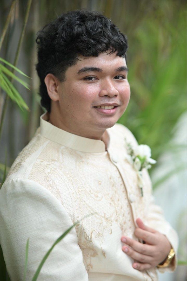 Cream Barong Tagalog with Embroidery (Category: Formal Shirts) located in Plaridel. Submitted by moddedjarvis (Listing ID 1450072444, Image 3). Description: Pre-loved wedding barong for sale. - Used once (December 2025) - Size: XXL - Free dust cover - Free hanger - Traditional Filipino formal wear - Classic cut and comfortable fit - Perfect for weddings and special occasions - Ready for its next owner - Forgot the exact type/name of this barong. 