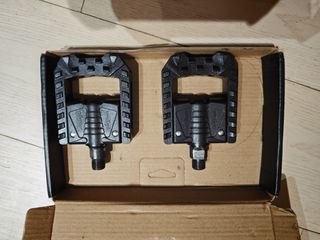 （分類：）位於 。 由 willowlake_daniel 提交（商品編號 1450077306，圖片 1）。簡介： 。
