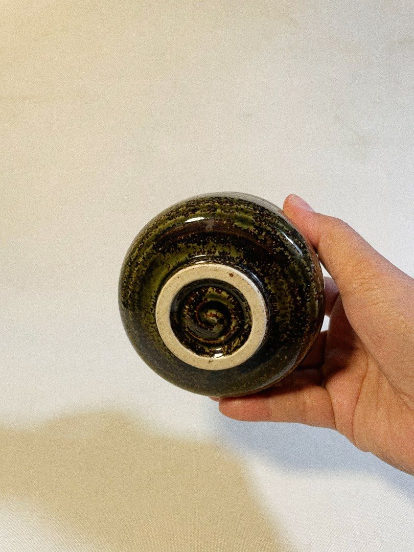 Dark green travel sized chawan (Category: Coffee & Tea Tableware) located in Antipolo. Submitted by ceramiqueph (Listing ID 1450066419, Image 3). Description: D:9cm H:6.5cm .