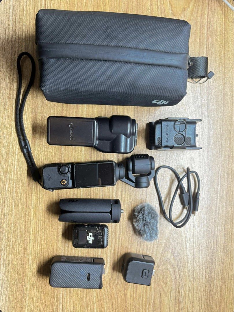 Dji Osmo Pocket 3 (Category: Camera Bags & Carriers) located in Manila. Submitted by wisetiger_213413 (Listing ID 1449966732, Image 1). Description: Dji Osmo Pocket 3 Inclusions: Extra Battery Tripod Mic Charger cable 16 gb memory card Accessory (cover and magnetic bracket) Dji pouch With tempered glass Camera and screen Rf: Busy na. Di na nagagamit. Bought in Japan 🇯🇵.