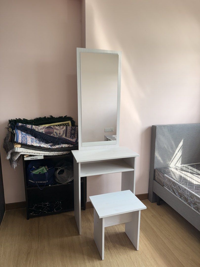 dressing table (Category: Tables & Sets) located in Singapore. Submitted by homies_furniture (Listing ID 1450073802, Image 3). Description: ✨Brand new dressing table ✨Dressing table price:$119 ✅Free Delivery ✅Free Installation ✅Same Day Delivery For Any Enquirers… ☎️Call/WA: 87707403.