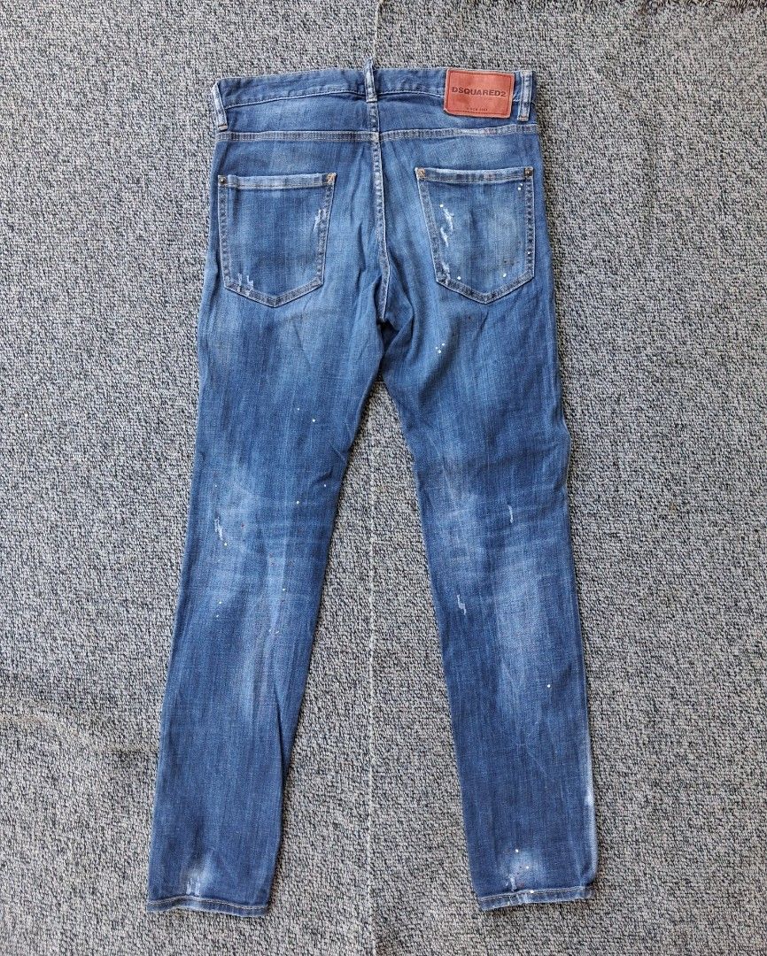 DSQUARED DISTRESS JEANS (Category: Jeans) located in Solano. Submitted by clenteezy (Listing ID 1449992033, Image 2). Description: W-32 L-40.5 Leg opening-6 drop your offer.