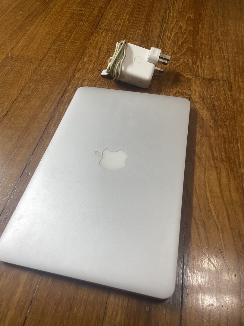 Early 2015 MacBook Air 11”