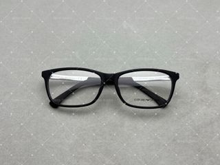 (Category: ) located in . Submitted by lens-frame-sg (Listing ID 1450060089, Image 1). Description: .