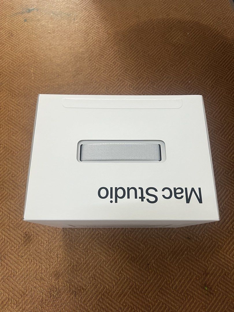 Empty Mac Studio box (Category: Desktops) located in Kuala Lumpur. Submitted by hamzahrani2224 (Listing ID 1449988756, Image 2). Description: Empty Mac Studio box New condition Only Mac Studio box Few boxes available Anything text me Farid O1128372O37 .