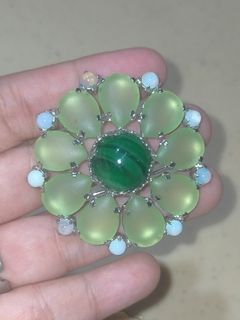(Category: ) located in . Submitted by 2luv2shop (Listing ID 1450040387, Image 1). Description: .