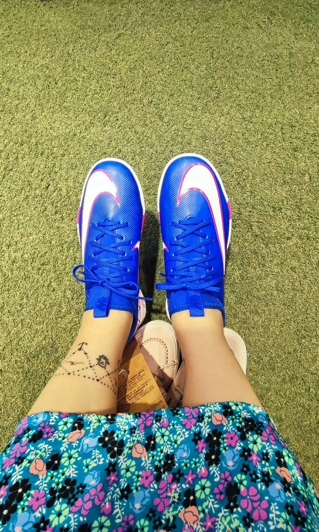 Foot Ball Outdoor Shoes (Category: Shoe inserts) located in Manila. Submitted by prettyhr (Listing ID 1449969215, Image 2). Description: Nike Mercurial with Spikes Football outdoor shos Size 5.5 UK bought last March 2026 only Color as seen on the photos unisex.