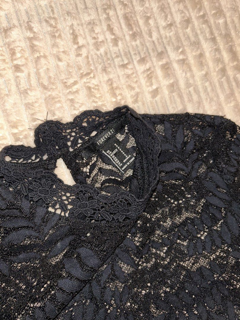 FOREVER 21 BLACK LACE TOP LONGSLEEVES (Category: Longsleeves) located in Bacoor. Submitted by fndlrs (Listing ID 1450057382, Image 2). Description: 📍 bacoor, cavite 💵 bpi/ gcash 📦 shipping is thru the care of buyer 🏷️ grunge core/ aesthetic, lace top, lace longslerves, forever 21 top.